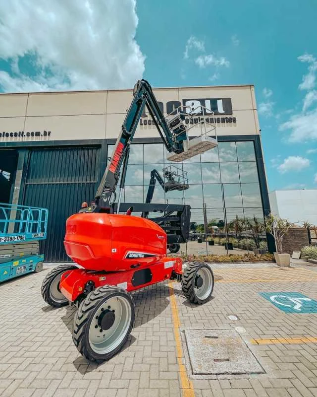 locação de plataforma articulada joinville