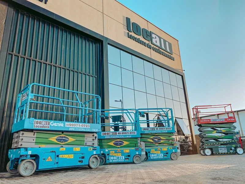 locação de plataforma elevatória tesoura